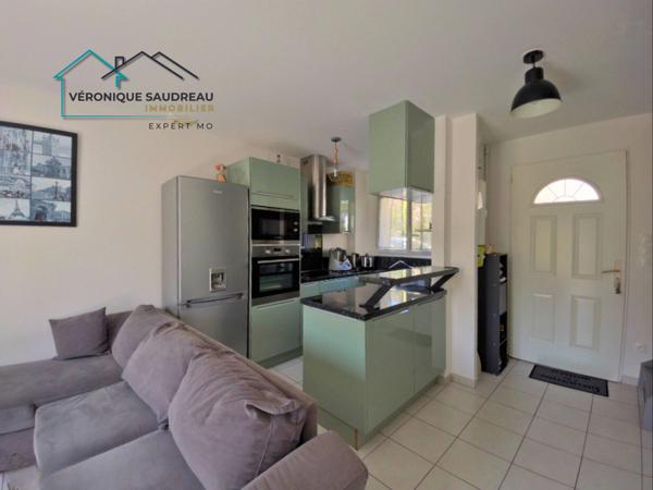 Coignières (78310) Coignières centre Maison récente - 3 chambres - Jardin au calme