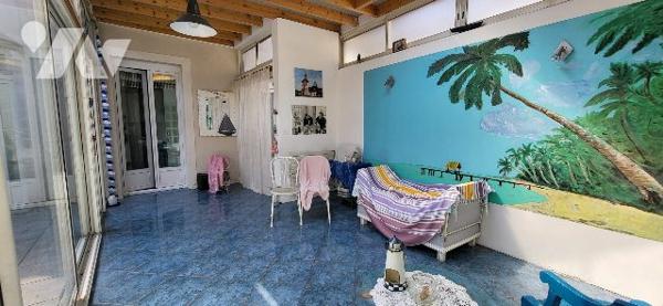 ENSEMBLE IMMOBILIER DANS PROVINS