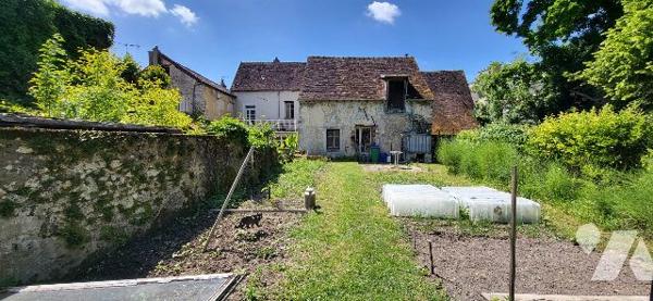 ENSEMBLE IMMOBILIER DANS PROVINS