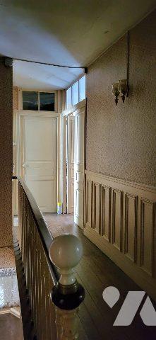 ENSEMBLE IMMOBILIER DANS PROVINS