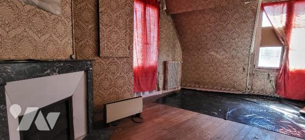 ENSEMBLE IMMOBILIER DANS PROVINS