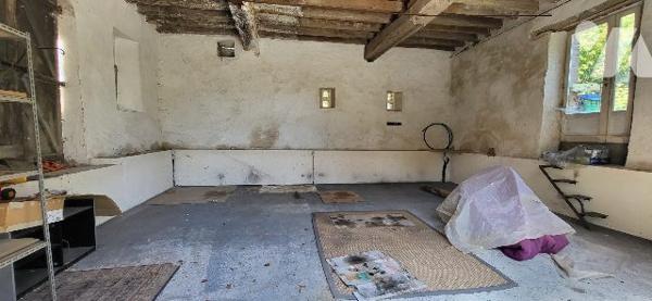 ENSEMBLE IMMOBILIER DANS PROVINS