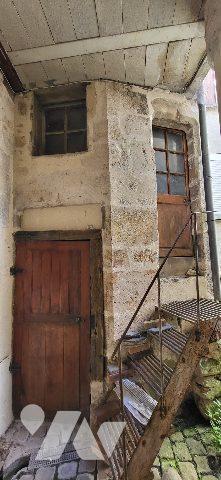 ENSEMBLE IMMOBILIER DANS PROVINS