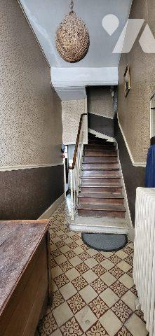 ENSEMBLE IMMOBILIER DANS PROVINS