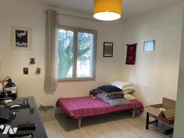 Maison de plain pied VALREAS