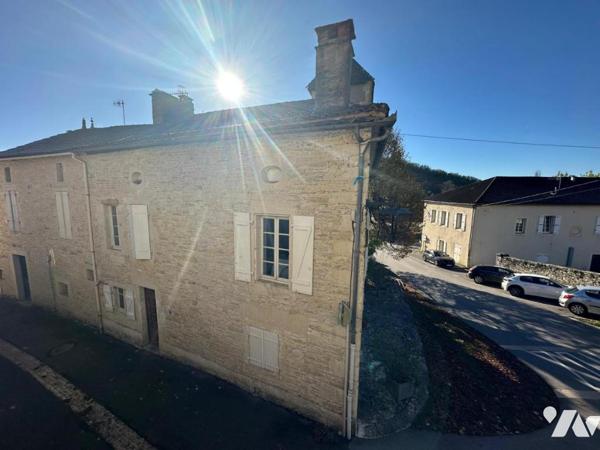 Maison centre-bourg de Catus avec grange, jardin et piscine