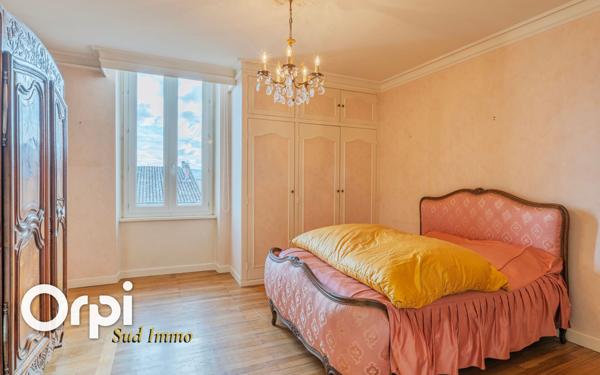 Appartement à vendre    3 pièces • 80,69 m2 Privas