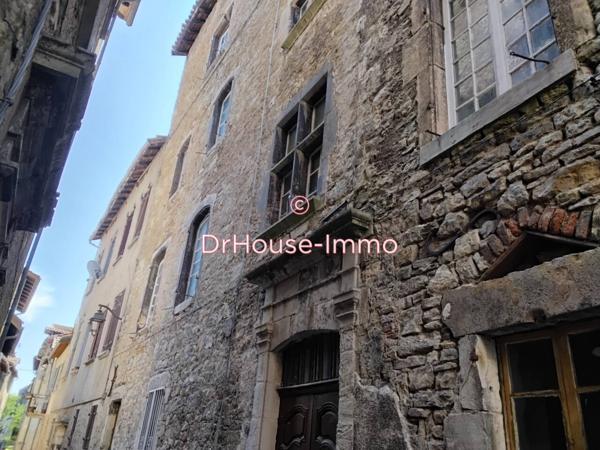 Immeuble à vendre 17 pièces de 420 m²