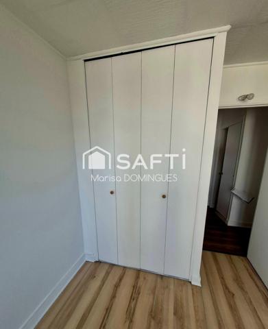 appartement dispose d'un balcon offrant un espace extérieur privé et d'une cave pour un espace de rangement supplémentaire et un box  répondant aux besoins de chacun.
