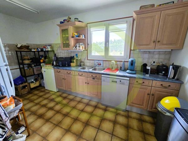 Maison à SAINT BONNET SUR GIRONDE (17150)