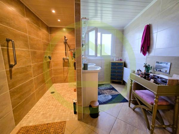 Maison à SAINT BONNET SUR GIRONDE (17150)