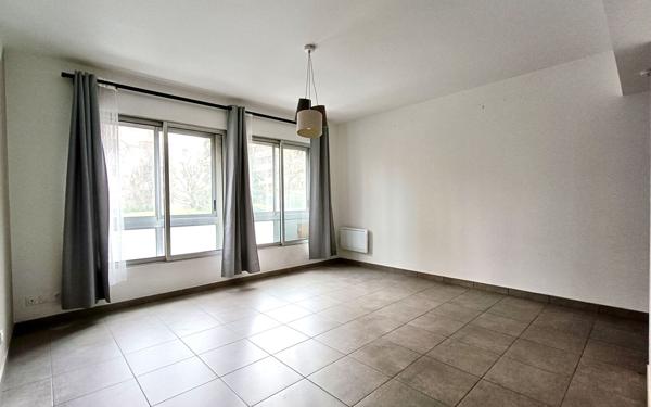 Appartement à vendre    3 pièces • 60,73 m2 Lyon 6