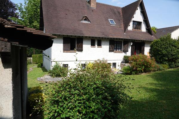Louveciennes (78430) Maison 180 m² 5 mn à pied de la Gare