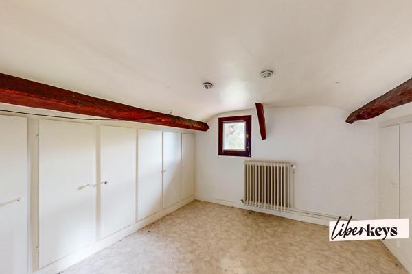 Propriété de 221 m² carrez zt 274 m² surface totale de 7 pièces dans le Vexin à la lisière de la Troesne à Trie-Château 60590 