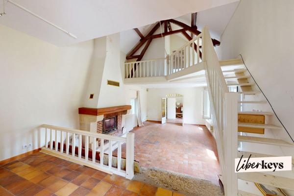 Propriété de 221 m² carrez zt 274 m² surface totale de 7 pièces dans le Vexin à la lisière de la Troesne à Trie-Château 60590 