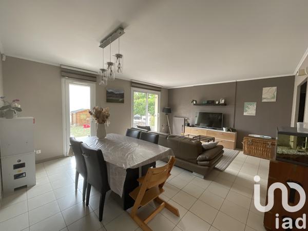 Maison à vendre 5 pièces 98 m² Vert-Saint-Denis