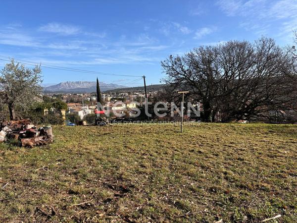 Terrain à vendre à Gardanne - 900m² - Permis de construire accepté.
