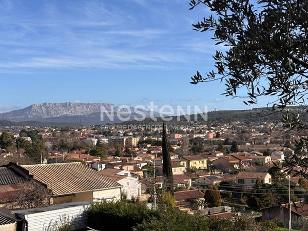 Terrain à vendre à Gardanne - 900m² - Permis de construire accepté.