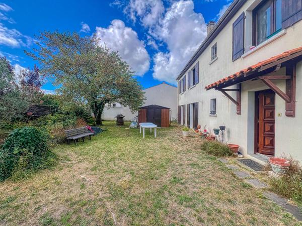 Vaux-sur-Mer Quartier La Roche Maison familiale sur beau terrain de 600 m² Vaux sur mer