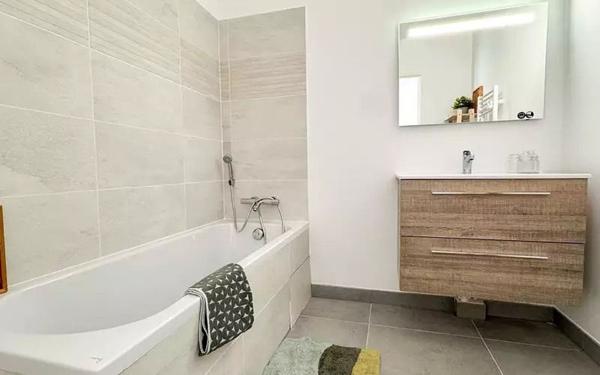 Maison à vendre    4 pièces •  Aix-en-Provence