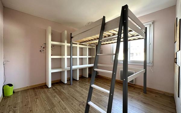 Appartement à louer    4 pièces •  Le Soler