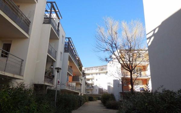 Appartement à vendre    3 pièces • 72 m2 Nîmes