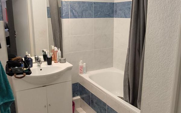 Appartement à vendre    3 pièces • 72 m2 Nîmes