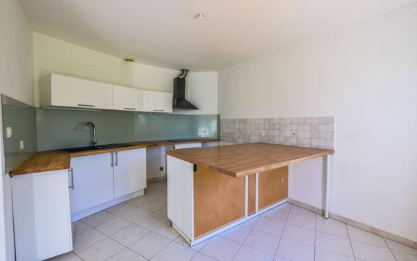 Maison à vendre    4 pièces •  Rochefort-du-Gard