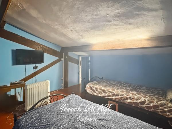 Fonds de commerce/ Murs/ Appartement à vendre à Montredon 13008 MARSEILLE