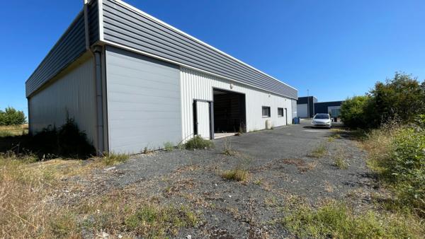 Locaux commercaux Pont L Abbe D Arnoult 486 m2