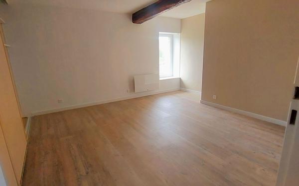 Maison à louer    6 pièces • 175 m2 Saint-Julien