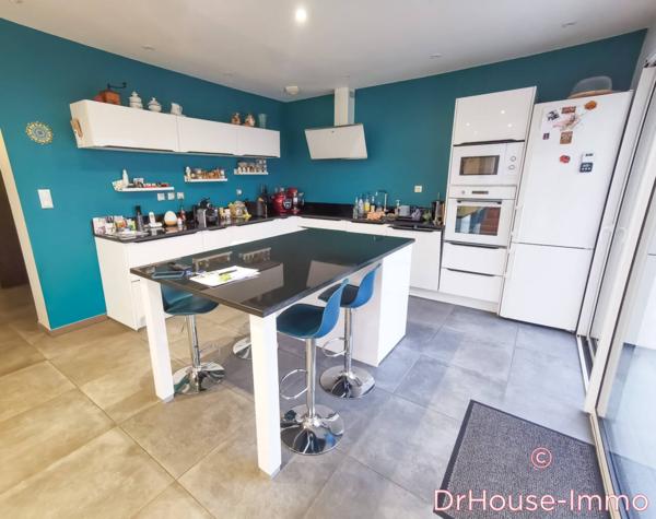 Maison à vendre 4 pièces de 137 m²