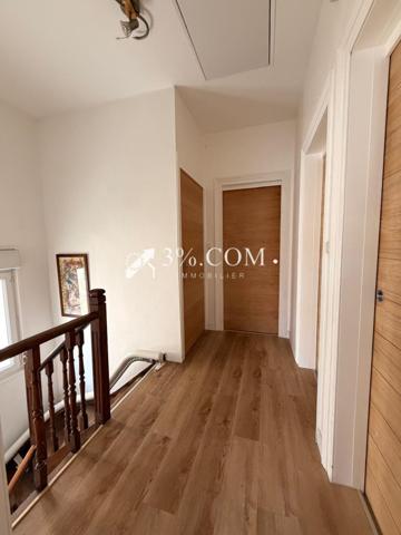 Maison 5 pièce(s) 3 chambre(s) 105 m²