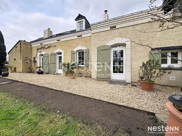 A VENDRE EXCLUSIVITÉ Longère Saint Barthélemy d'Anjou 3 chambres /1 bureau 4000 m² terrain