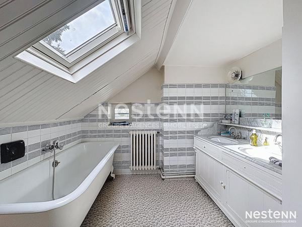 A VENDRE EXCLUSIVITÉ Longère Saint Barthélemy d'Anjou 3 chambres /1 bureau 4000 m² terrain