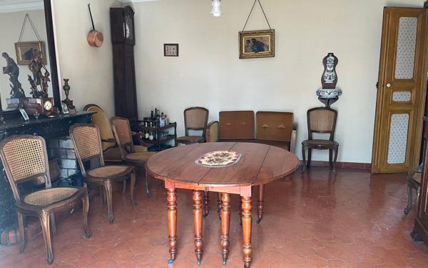 Maison à vendre    10 pièces • 250 m2 Saint-Pons-de-Mauchiens