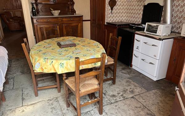 Maison à vendre    10 pièces • 250 m2 Saint-Pons-de-Mauchiens