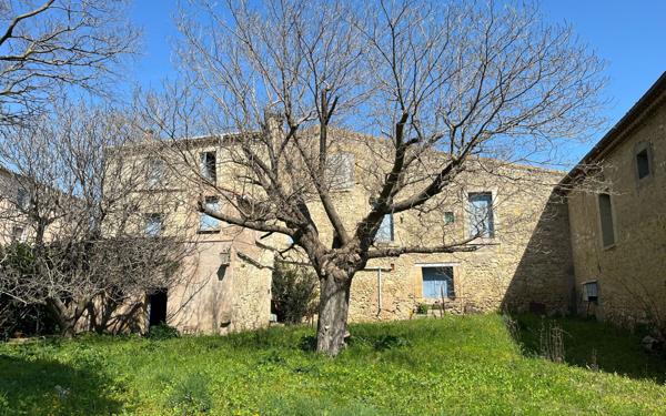 Maison à vendre    10 pièces • 250 m2 Saint-Pons-de-Mauchiens