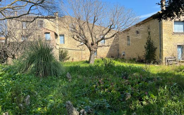 Maison à vendre    10 pièces • 250 m2 Saint-Pons-de-Mauchiens