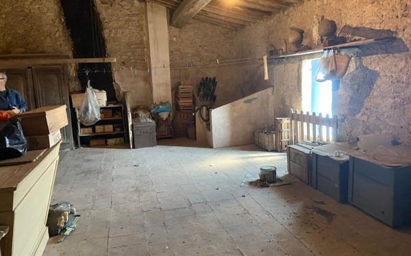 Maison à vendre    10 pièces • 250 m2 Saint-Pons-de-Mauchiens