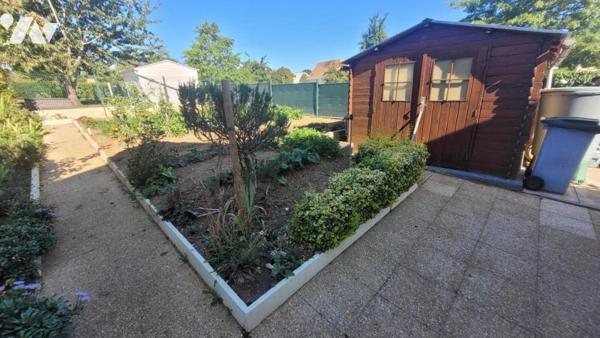 SABLE SUR SARTHE-PAVILLON DE TYPE 6-REF:VDL2158