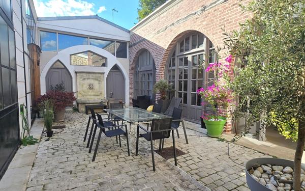 Maison à vendre    6 pièces •  Saint-Maur-des-Fossés