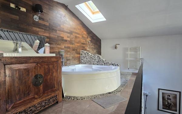 Maison à vendre    6 pièces •  Saint-Maur-des-Fossés