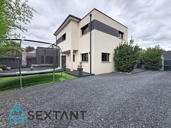 Maison comtemporaine 160 m 2 , 6 chambres