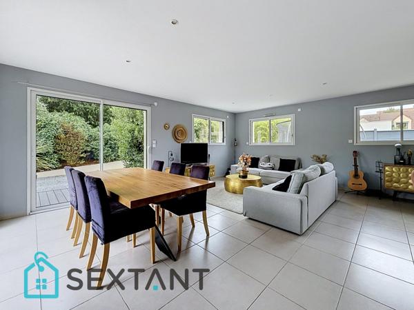 Maison comtemporaine 160 m 2 , 6 chambres