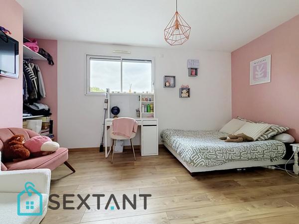 Maison comtemporaine 160 m 2 , 6 chambres