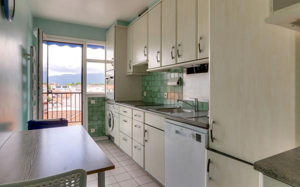 Appartement à vendre    4 pièces • 77,83 m2 Saint-Jean-de-Luz