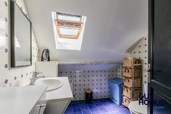 Maison de caractère de 166 m² avec dépendance et piscine à Lieusaint (77127)