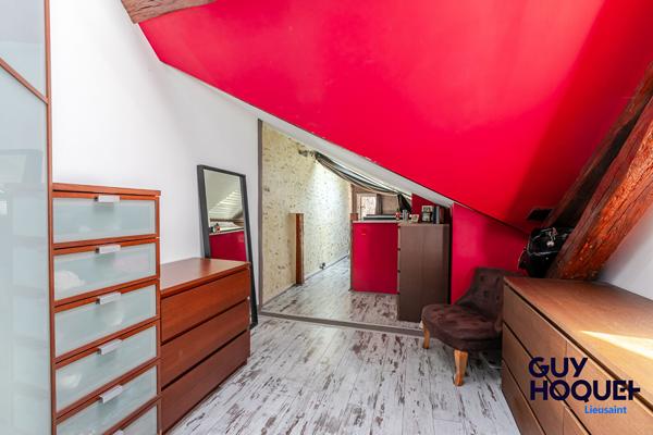 Maison de caractère de 166 m² avec dépendance et piscine à Lieusaint (77127)