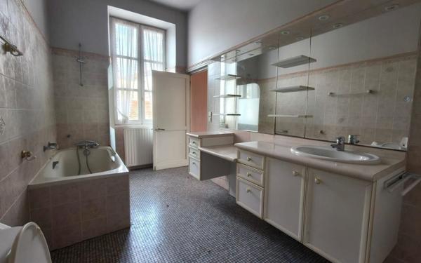 Maison à vendre    6 pièces •  Tartas